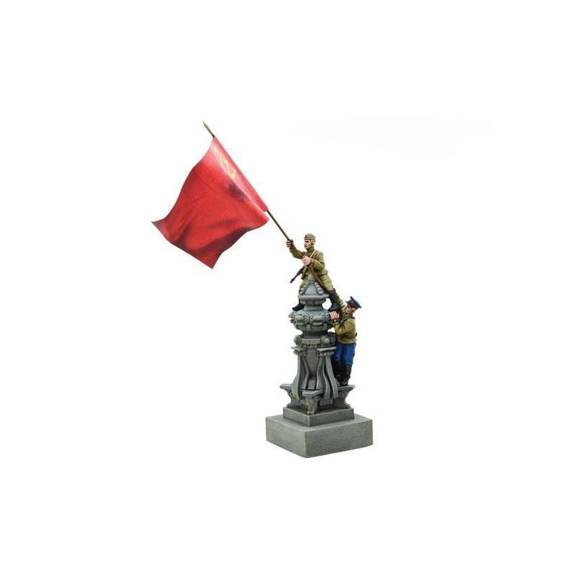 Russian Soviet flag raising vignette! 28mm WWII Terrain WARLORD